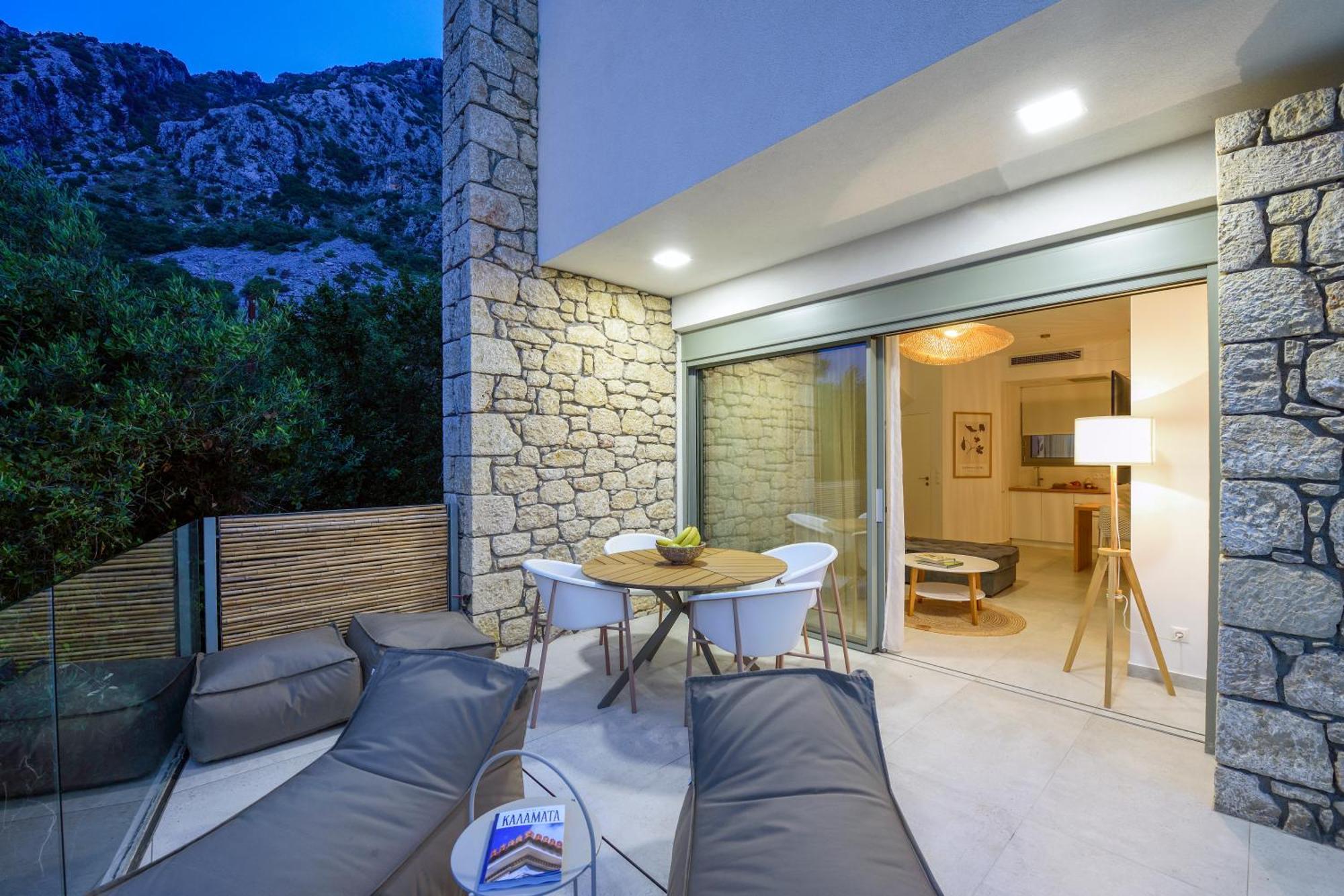 Lithos Retreat 1 Villa Kalamata Exteriör bild
